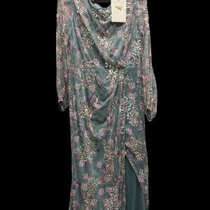 Mac Duggal Long Sleeve Sequin Dress NWT